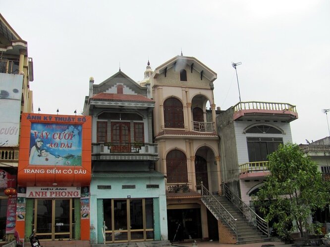 Vietnamese-Row-House