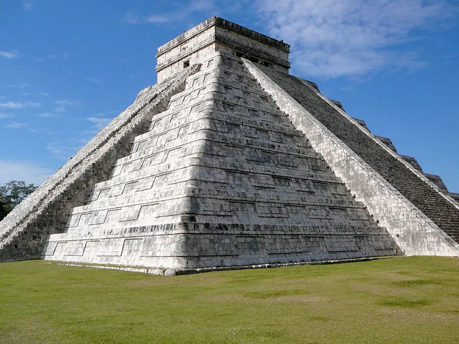 Mayan Ziggurat real